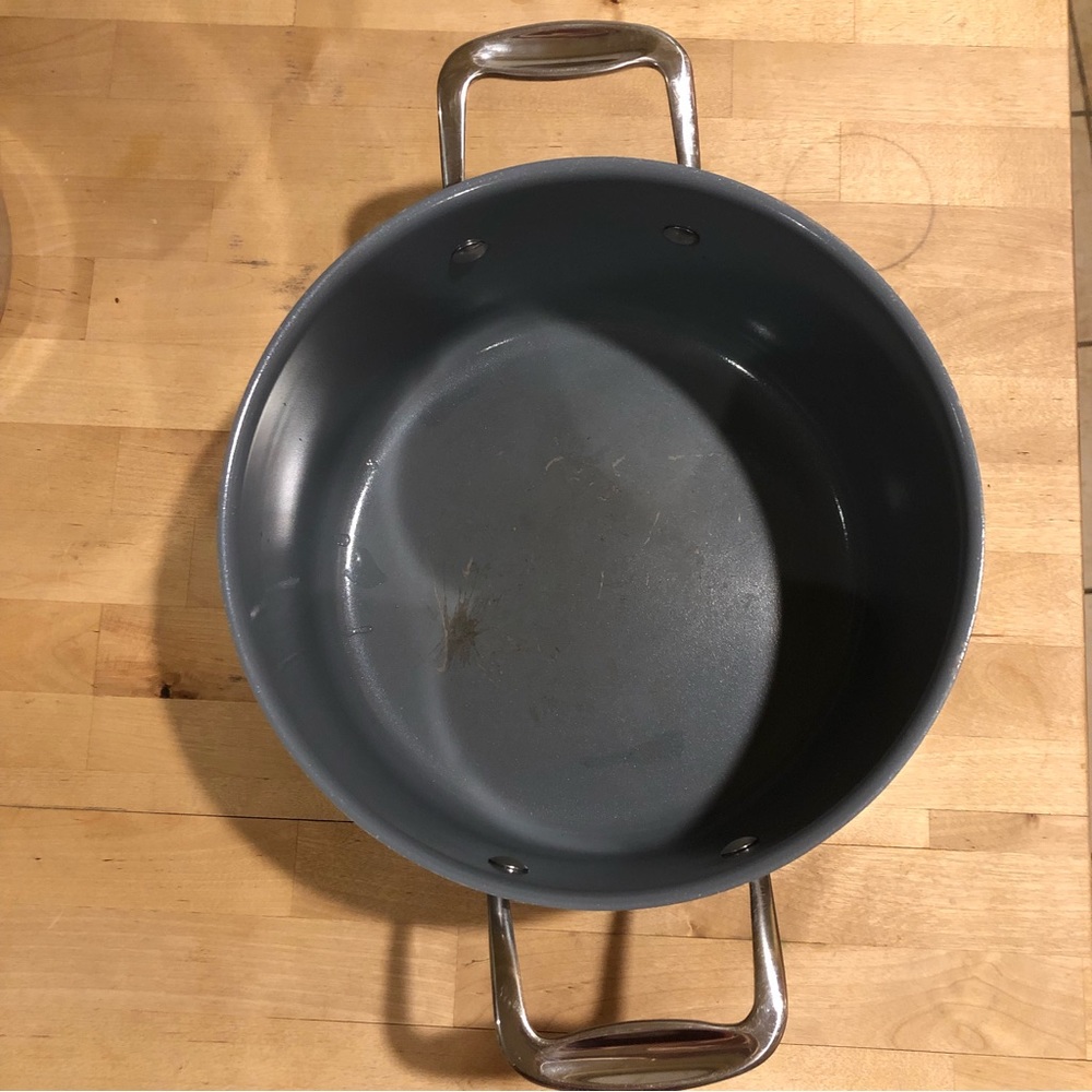 Zwilling 6 quart dutch oven